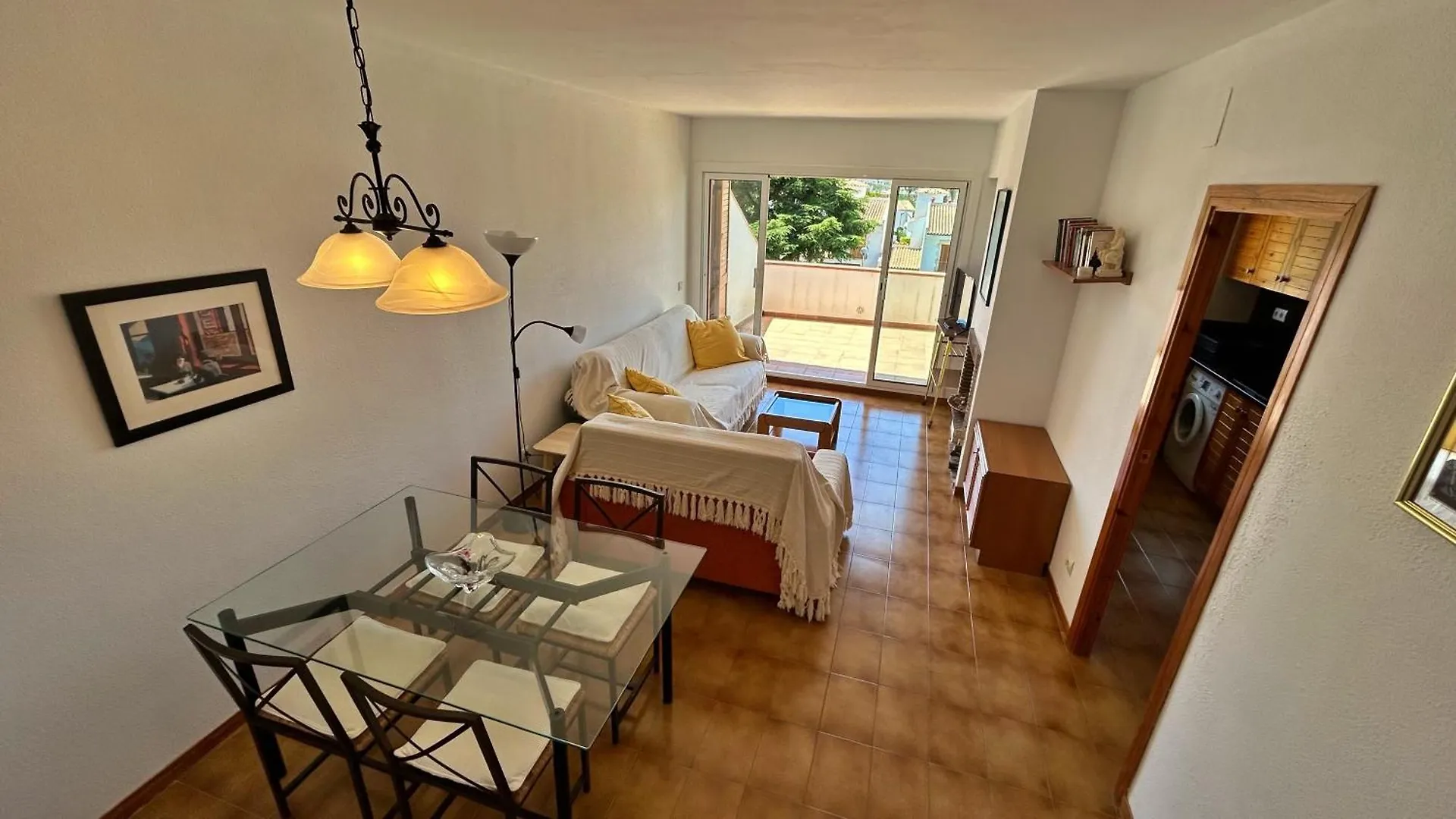 شقة Apartamento Familiar En ساغارو إسبانيا